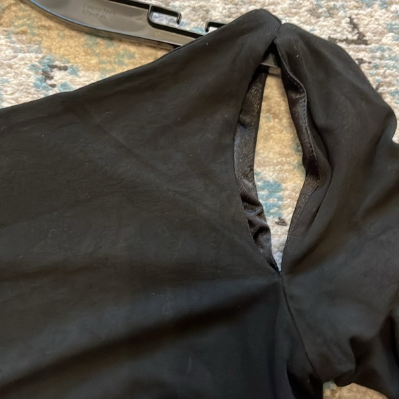 Bailey 44 Shoulder Cut-out Short Sleeve Black Dress - Picture 6 of 16